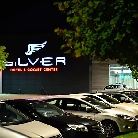 Silver & Gokart Center 3*