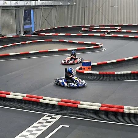 Silver & Gokart Center 3*