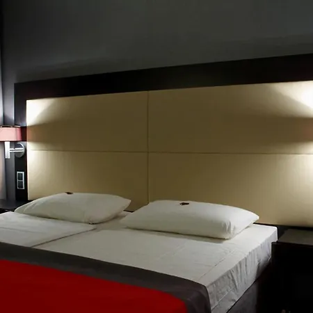 Silver & Gokart Center Hotell