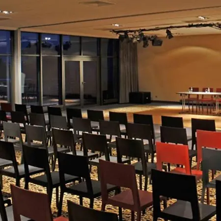 מלון Silver & Gokart Center 3*